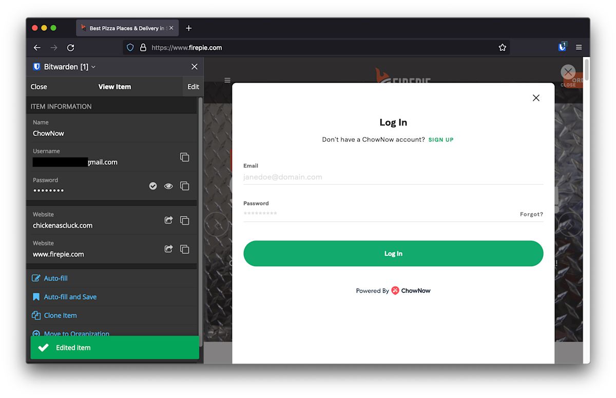 Item flag for 1 appears in the browser extension on the top right corner, indicating Bitwarden is ready to autofill.